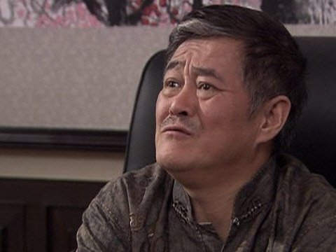 这个小小的山村发生了巨大的变化:王大拿的王氏集团决定在此投资,谢